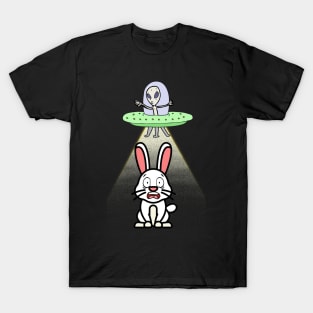 Cute Bunny is abducted by aliens T-Shirt